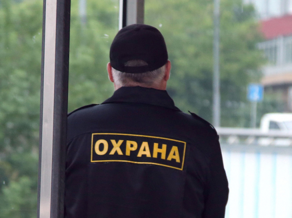 Частным охранникам и детективам разрешат пользоваться только отечественным оружием