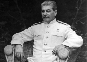 Эксперт объяснил, был ли Сталин обманут Гитлером в 1941 году