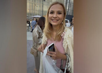 «Неожиданно»: вдову Левкина заметили в Москве в свадебной фате
