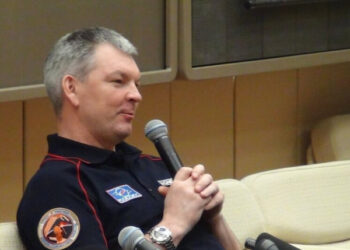 «Спортивное сердце не всегда устраивает космических медиков»: ушедший из жизни лётчик-космонавт Александр Самокутяев делился с «МК» своей историей