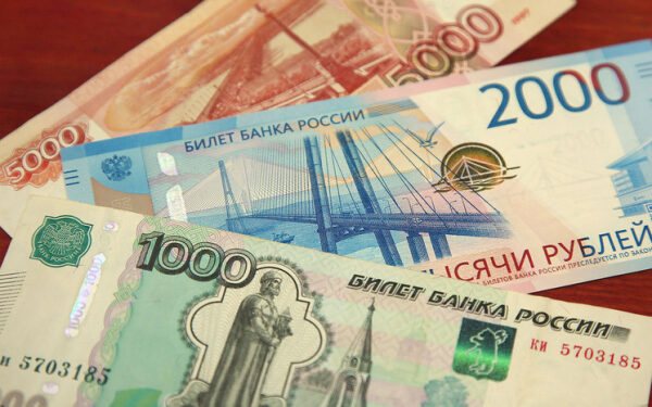 Тратим наличные и бережём пальцы смолоду: как зумеры облегчают себе жизнь