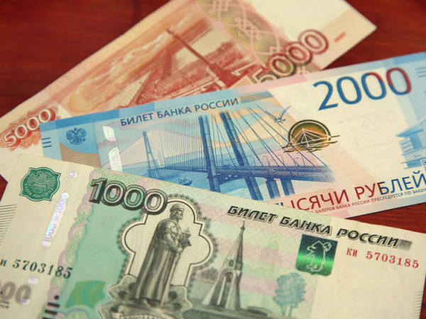 Тратим наличные и бережём пальцы смолоду: как зумеры облегчают себе жизнь