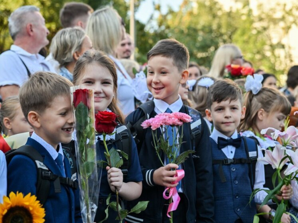 Крик не поможет: названы способы облегчить возвращение детей в школу