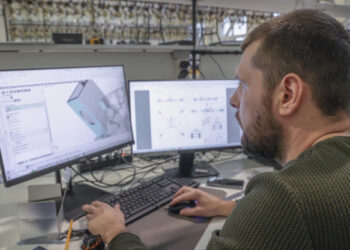 Координировать движение беспилотного автотранспорта смогут радиомаячки