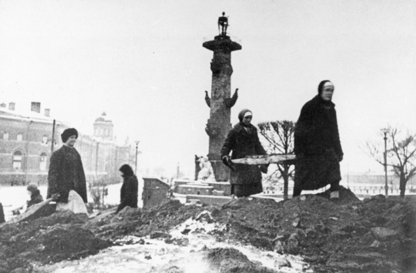 Облить кислотой: выяснилось, как собирались уничтожать важные объекты Ленинграда в случае его сдачи немцам