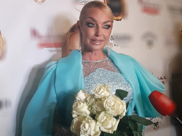 &laquo;Показывала фигу": Волочкова раскрыла, кто настроил дочь против нее