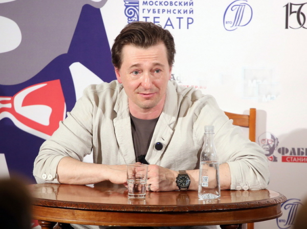Сергей Безруков предрек смерть профессии актера кино в течении десяти лет