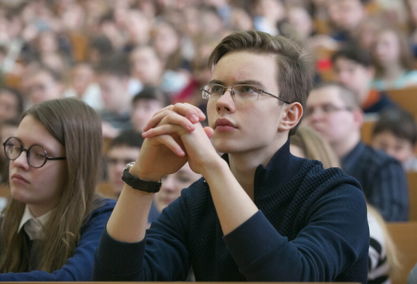 Социальная стипендия студентам: кому положена в 2026/2027 учебном году и как ее оформить