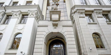 ВС запретил «добавлять» обвинение преступникам, выданным из-за границы