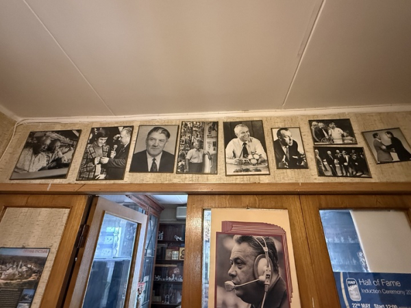 Зачем вдова легендарного телекомментатора Озерова в 94 года поехала в колонию