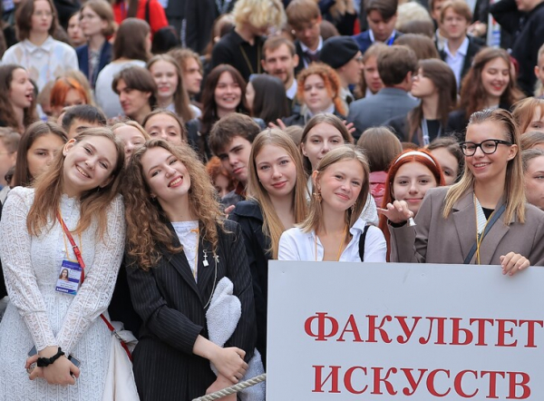 Сообщество выдающихся ученых и уникальный &laquo;университет будущего&raquo; в рамках Лихачевских научных чтений празднуют двойной юбилей