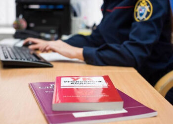 В Калининграде женщина заколола мужчину шампуром за оскорбление, а экс-ректора псковского вуза приговорили к 6,5 годам колонии за коррупцию: картина дня в регионах России глазами «МК»